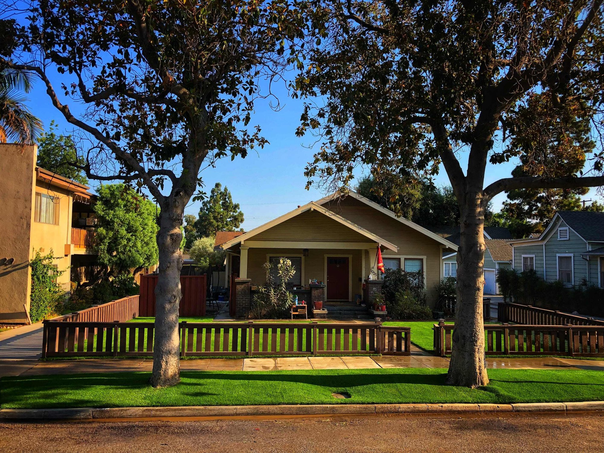 front lawn with artificial grass