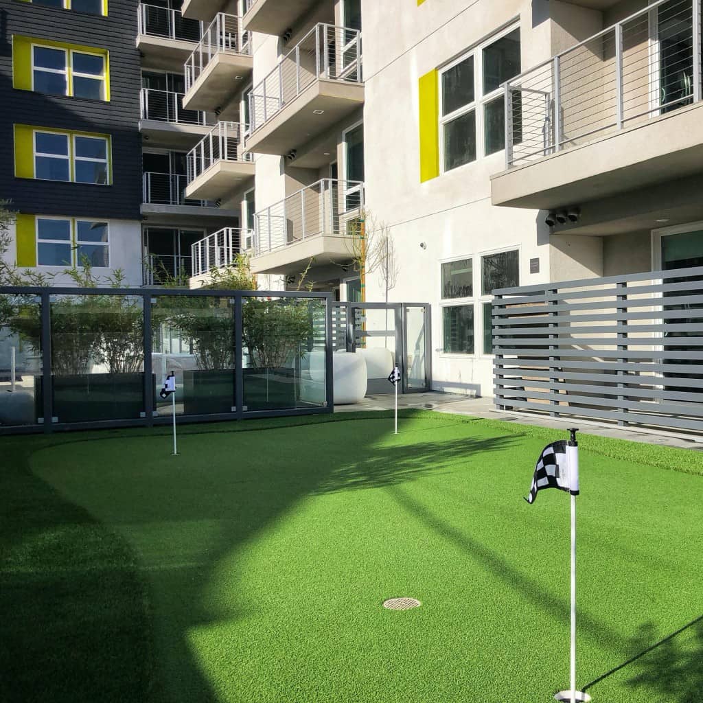 putting-green-600square putting green hoa