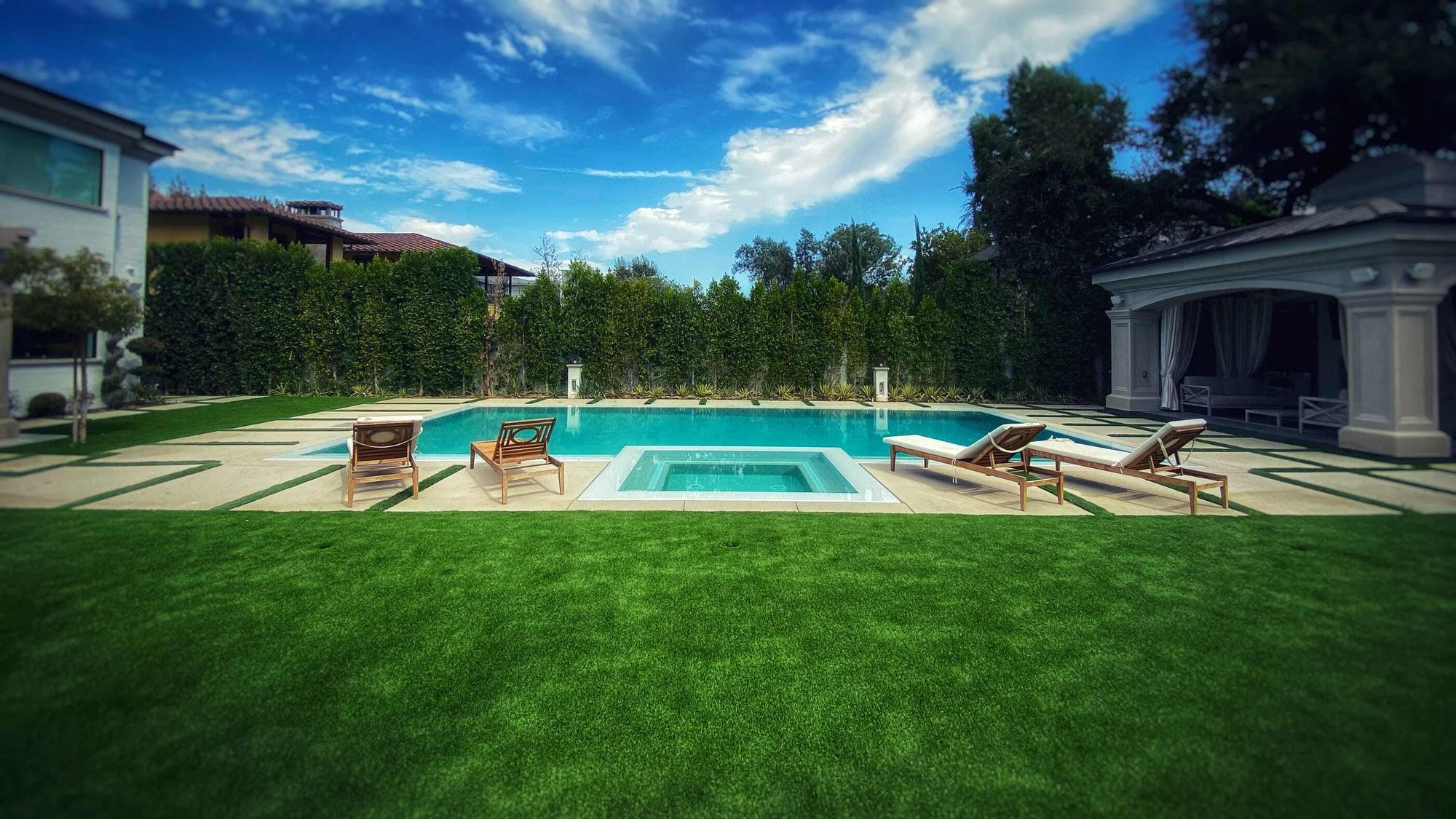 synthetic turf near pool-1